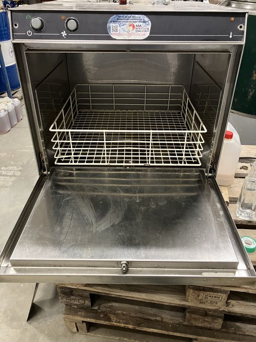 Професионална миялна машина