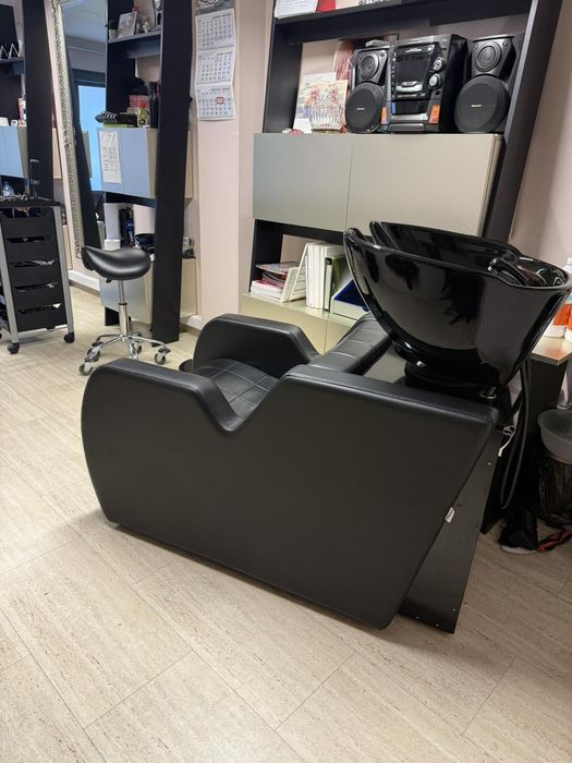 Фризьорска колона