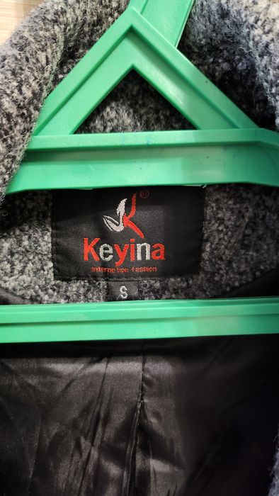 Женское пальто, р. S