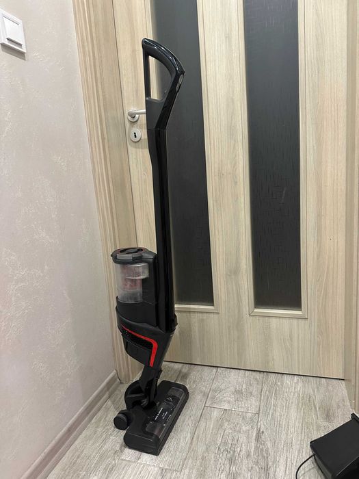 Безкабелна акумулаторна прахосмукачка Miele Triflex HX1 Facelift SMUL1