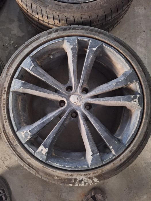 Vând jante și anvelope de vară