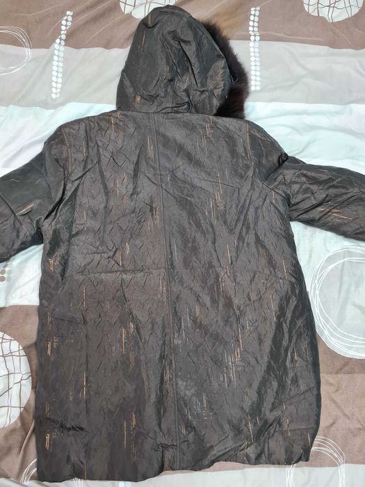 Geaca moderna si eleganta, arata ca si noua