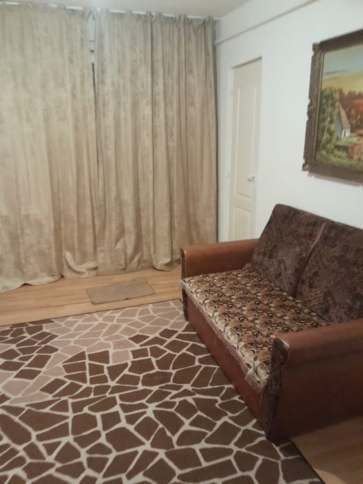 Vand garsoniera in cart. Salcamilor