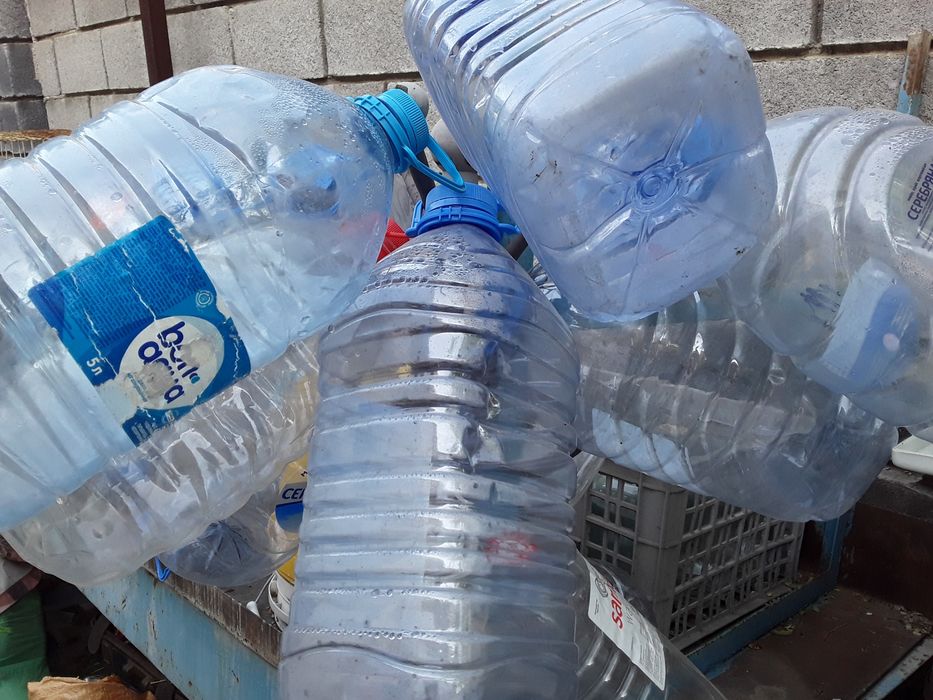 Баклажки 5-6л б/у