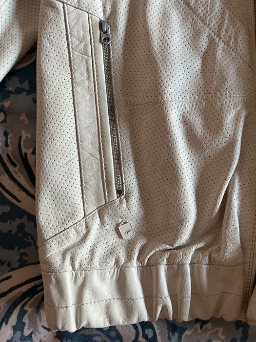 Яке G srat естествена  кожа