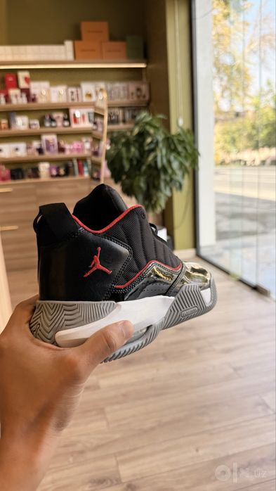 Air jordan krasovka