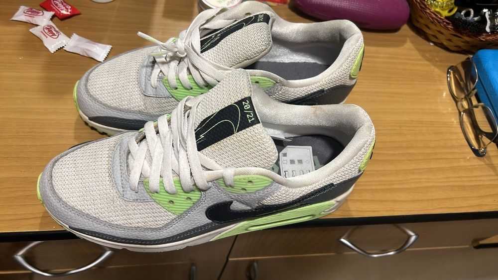 Маратонки NIKE- оригинални, купувани в Англия- 2 чифта