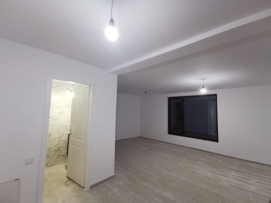 Vând casa P+1-Chiscani