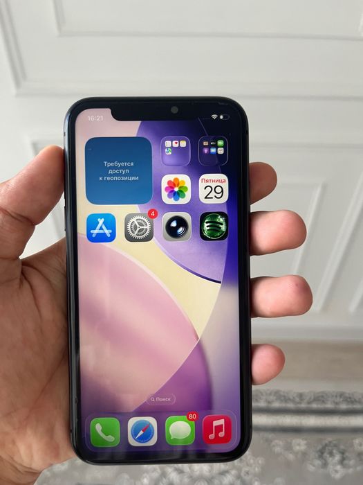 iPhone 11 с каропкам