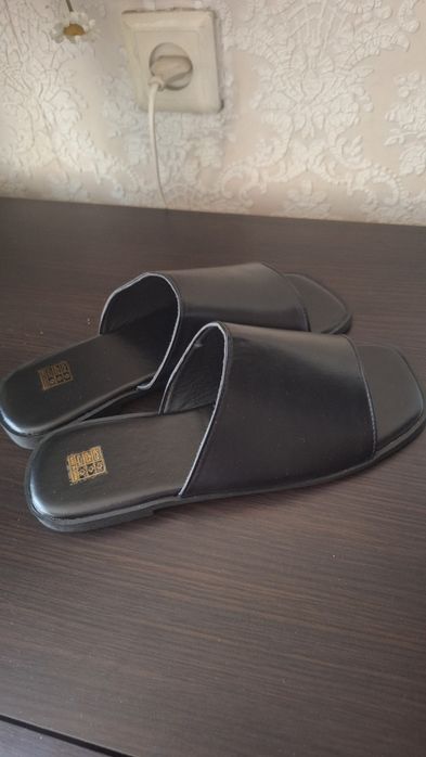 Продам Шлепки летние