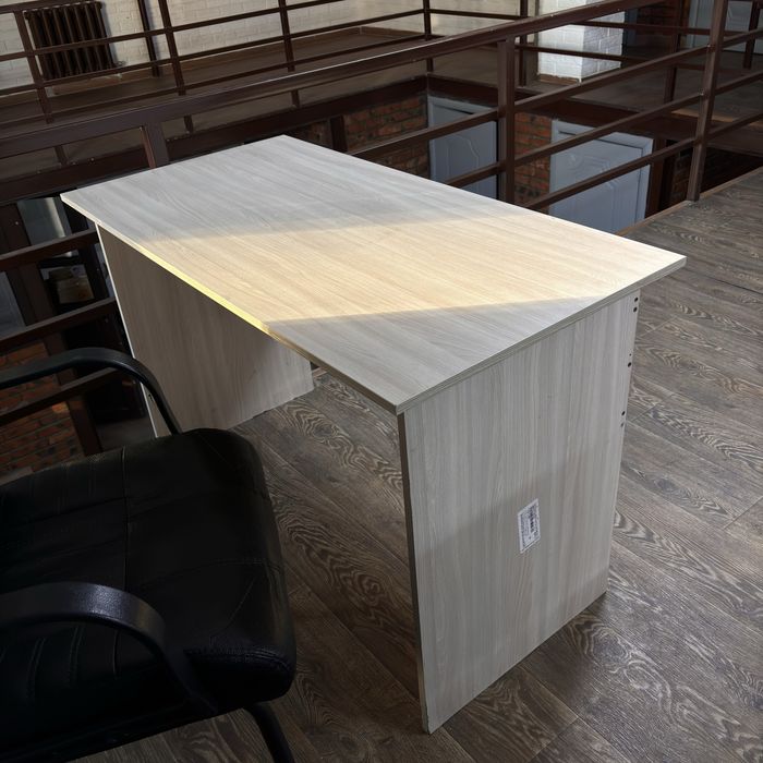 Продам офисный стол Недорого