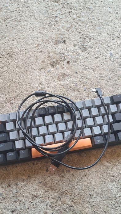De vanzare tastatura