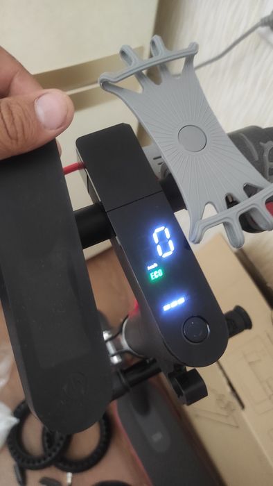 Продам Xiaomi Mi Electric Scooter Pro 2019 г.в.