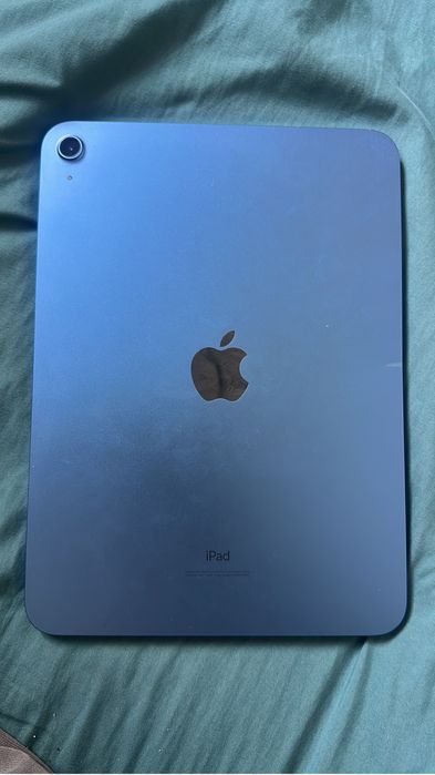Продам Айпад 10 состояние 9/10