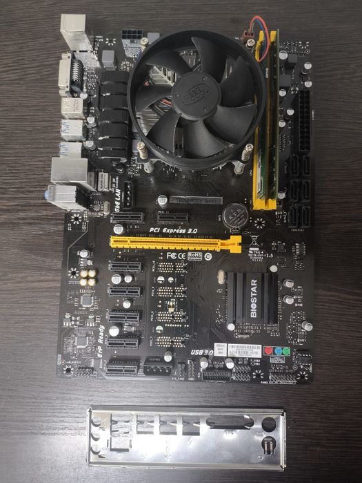Biostar B250+i5 7400+8Gb