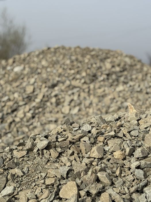 Piatra sparta de drum