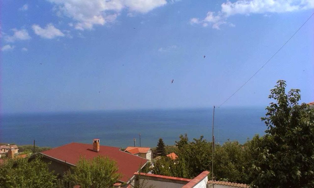 Продава се Къща в с. Дуранкулак, Област Добрич - 185 кв.м за 1163 €/кв.м - Снимка #1