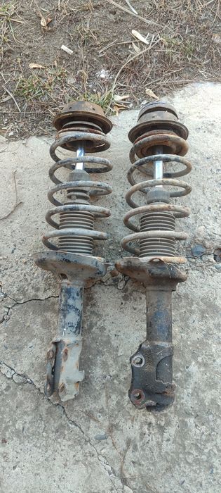 Запчасти на Фольксваген джета  гольф 2