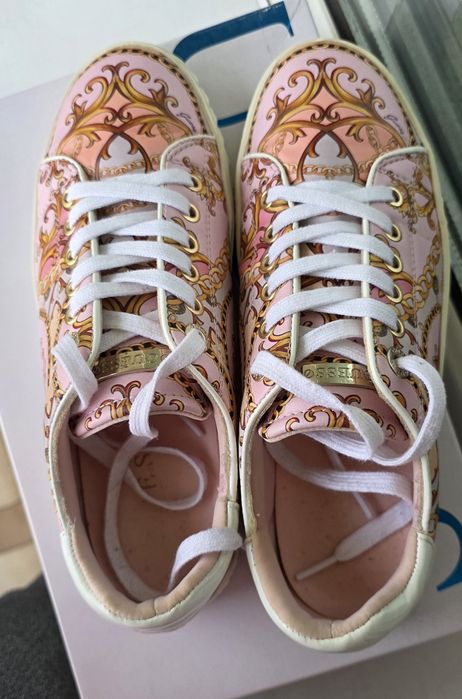 Спортни обувки Guess-номер 38