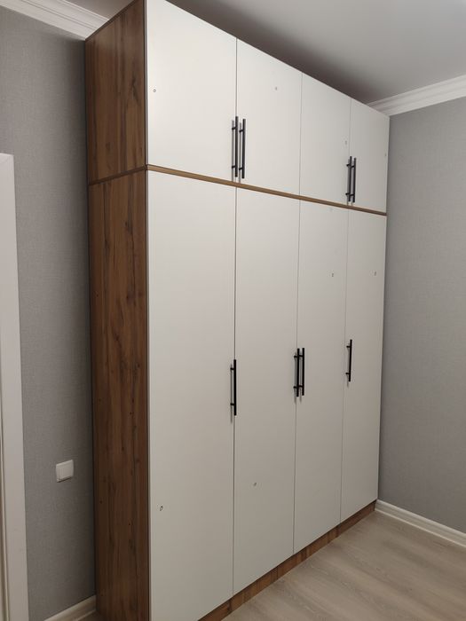 Shkaf sotiladi dastafka ustanovka bepul