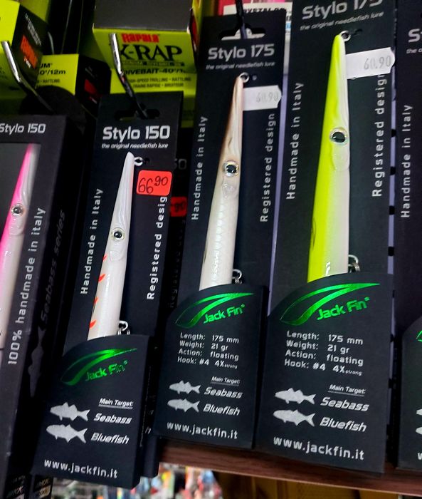 Ново!!Jack Fin STYLO JOINTED 255mm.- 33g.