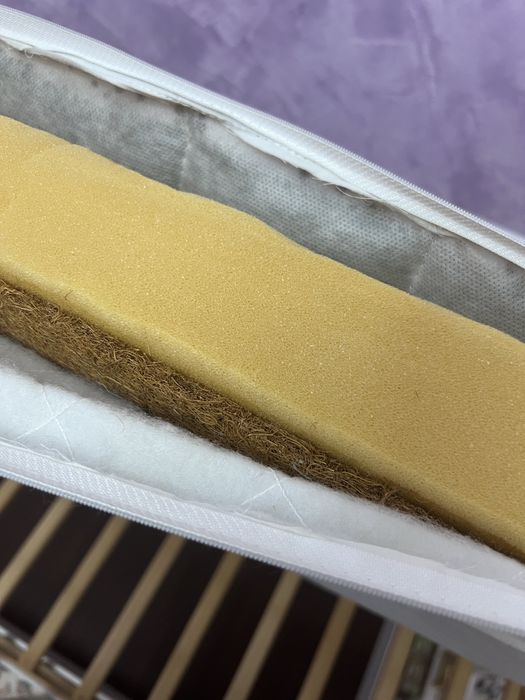 Кроватка детская деревянная