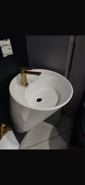 Раковина для ванной комнаты