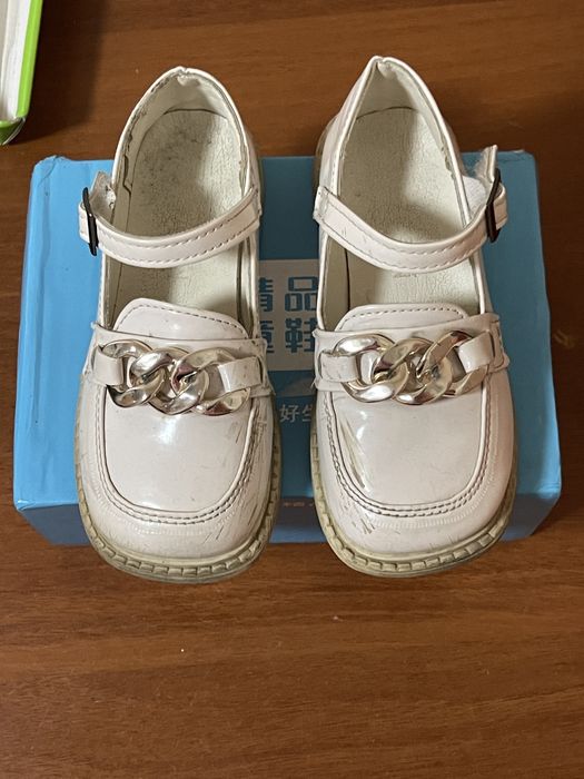 Обувь девочке