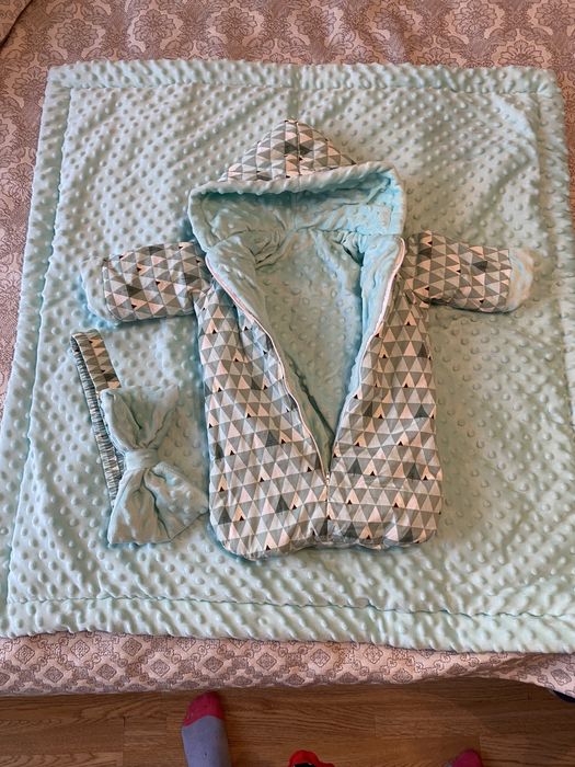 Продам детский набор на выписку