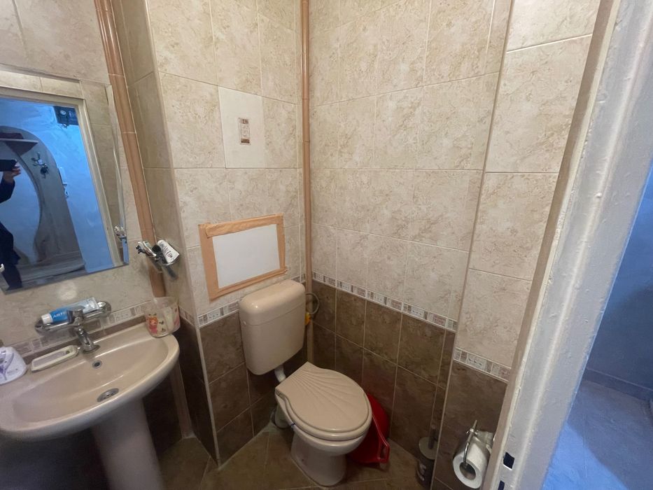 Продава се Двустаен апартамент в Плевен, Сторгозия - 62 кв.м за 1533 €/кв.м - Снимка #11