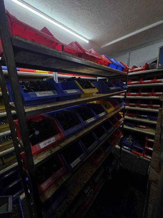 Отдел «болты и гайки»