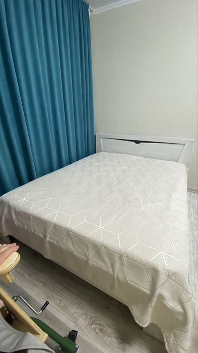 Продам кровать двухспальную