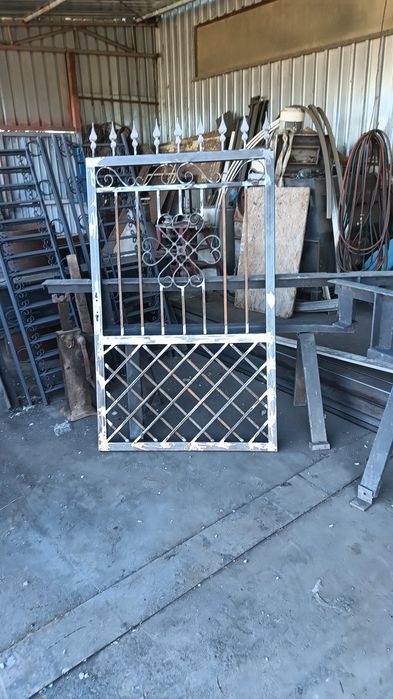 Executam confecții metalice de ori ce fel garduri,hale metalice ,