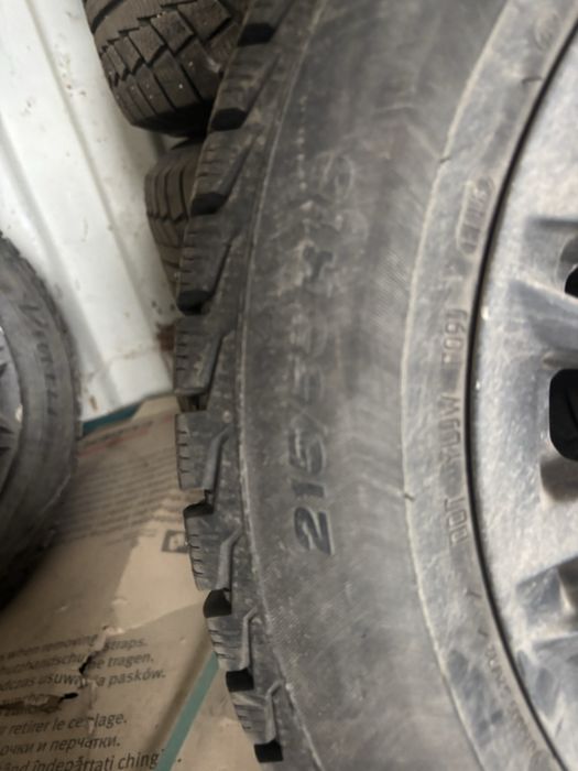 Продам диски с резиной зима