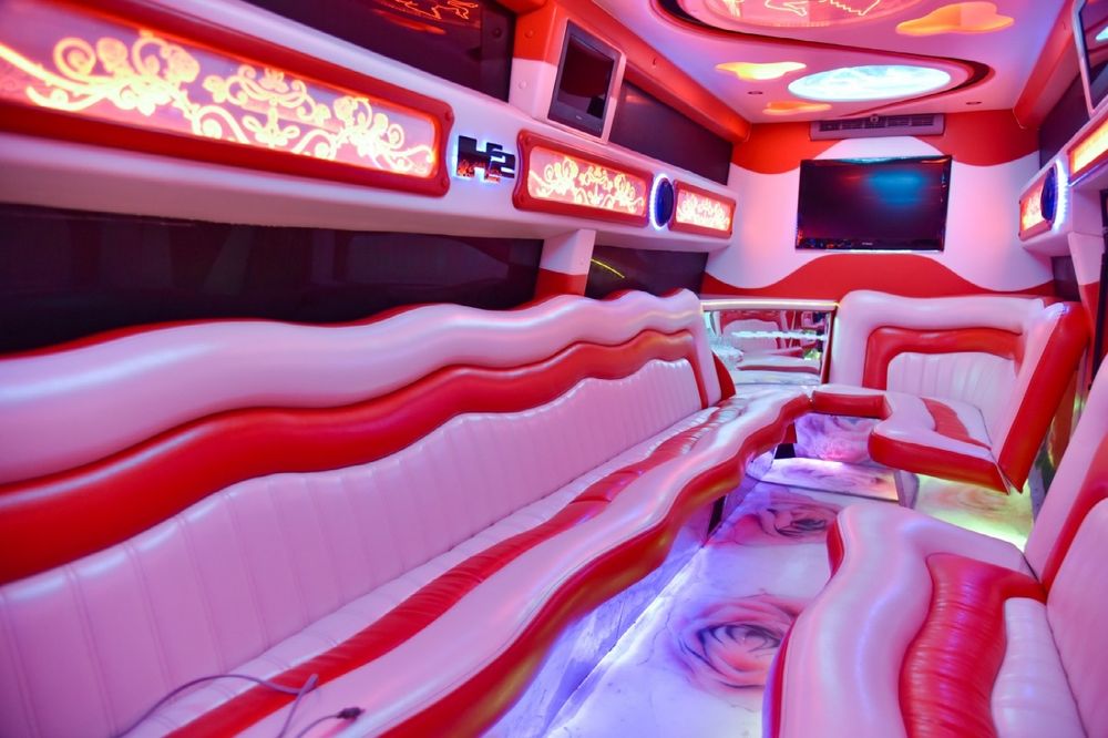 Лимузин Актобе, Аренда лимузина, Кортеж - Организация мероприятий ...