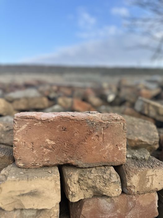 Nikalay ğishtlari sotiladi Soni 15migta