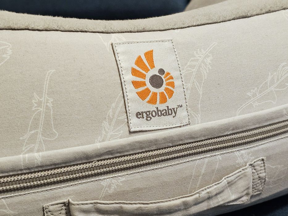 Възглавница за кърмене Ergobaby
