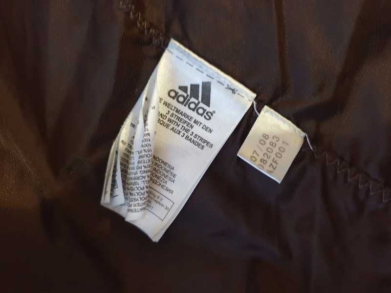 Geaca Adidas,marimea 12,posibil si 10,stare buna