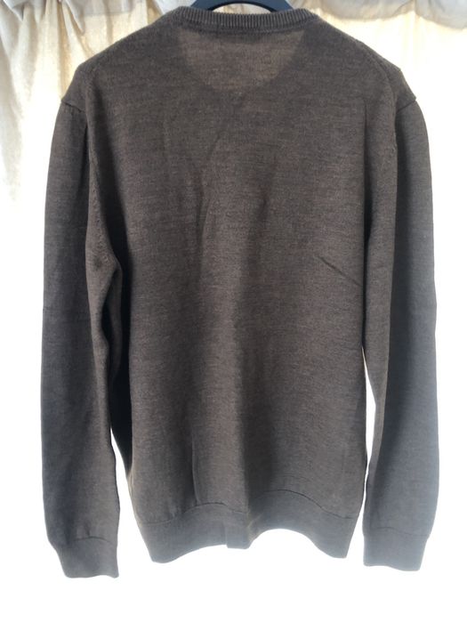 Pulovar nou Boss,marimea L