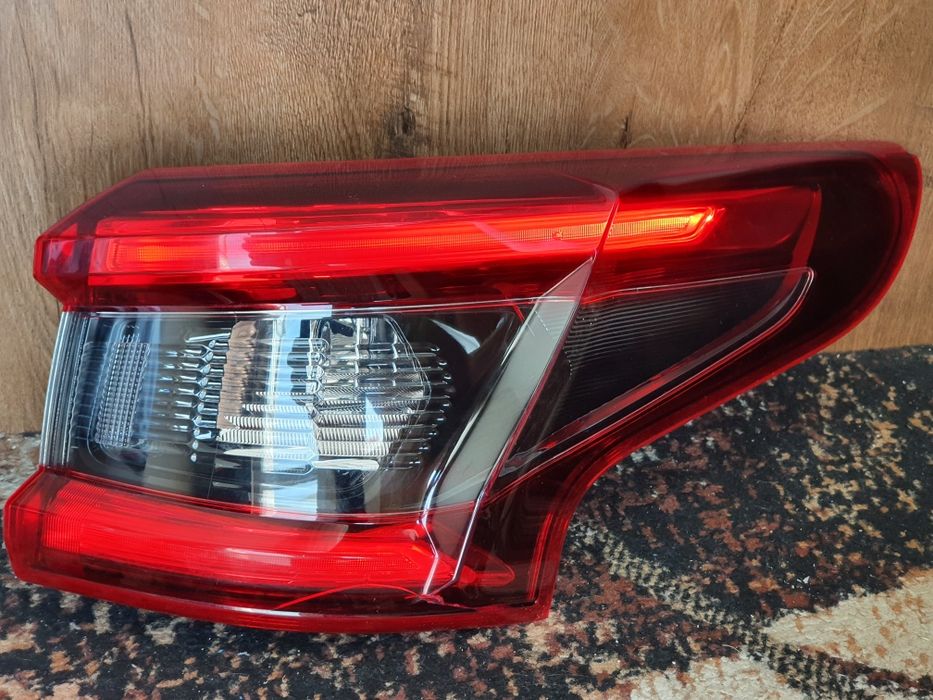 Десен стоп за Nissan Qashqai II J11 facelift