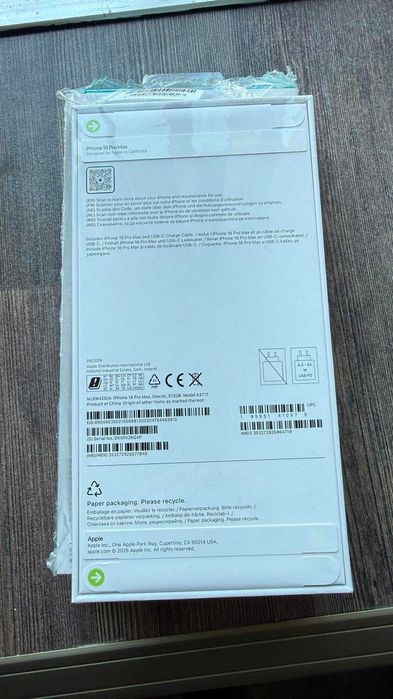 Продавам чисто нов, неразпечатан iPhone 18 Pro Max 512GB в цвят Glacier + подарък powerbank ttec
