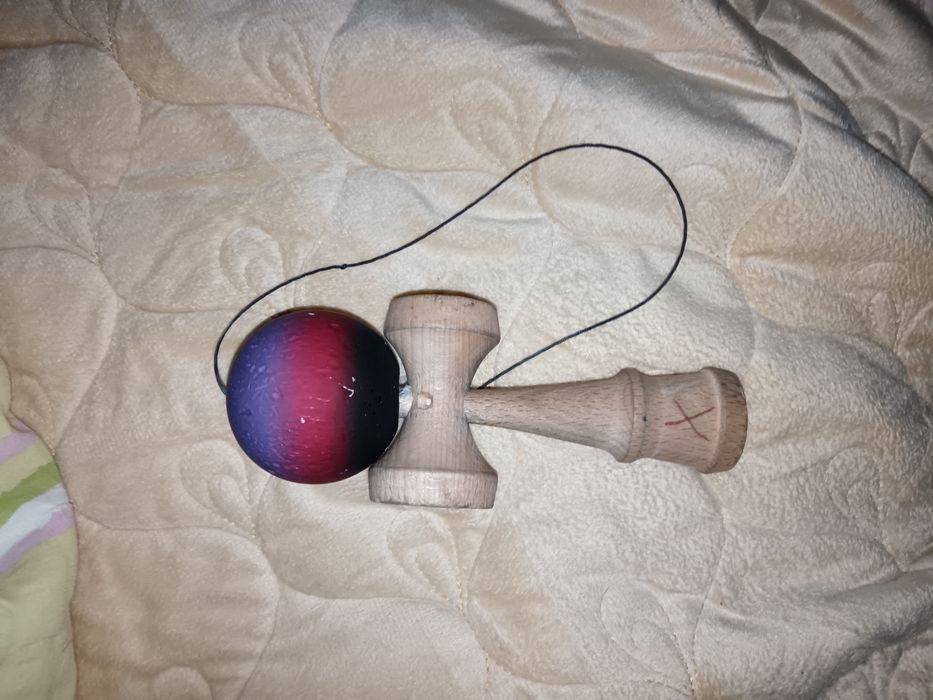 Kendama X stichy