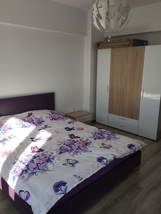 Vând garsonieră dubla