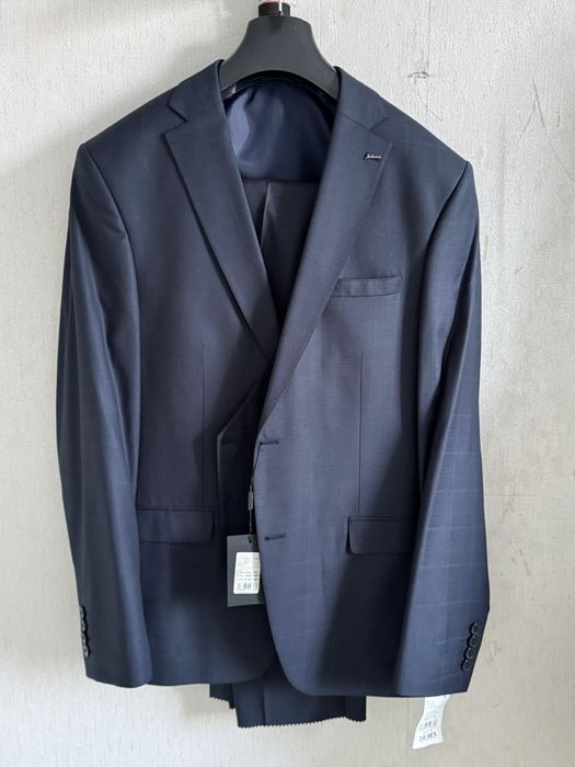 Костюм новый размер 52