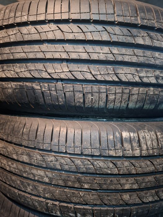 Продам шины 235/65/18 гити