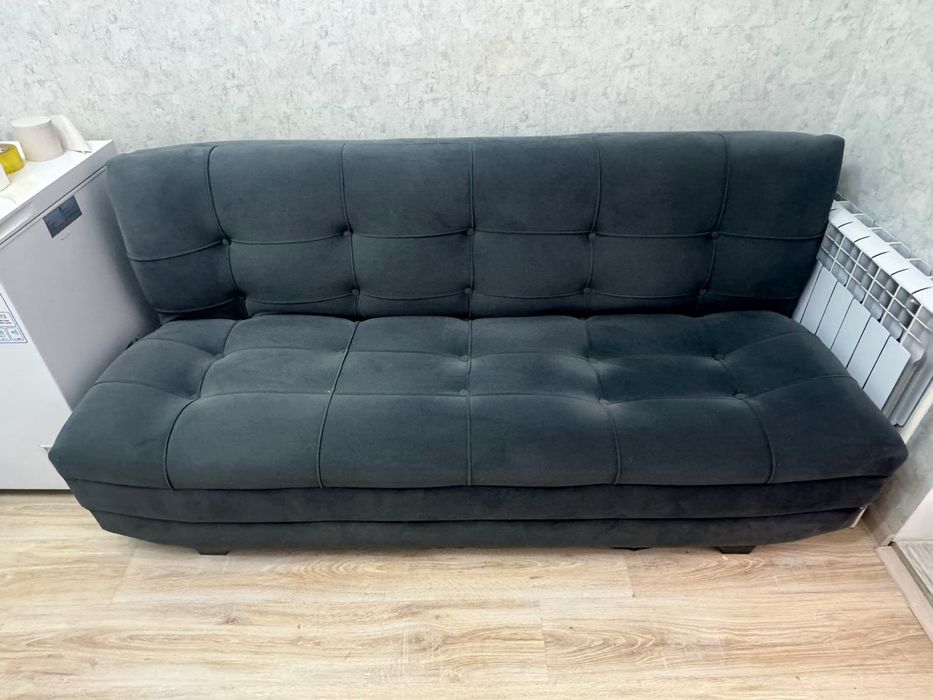 Продаётся диван в хорошем состоянии