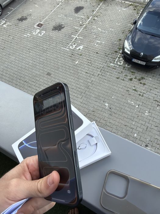 Iphone 16 pro, 128 Gb, garantie Emag pana in noiembrie