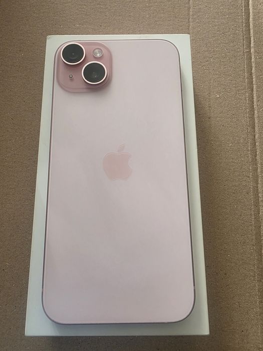 Продавам iPhone 15 Plus