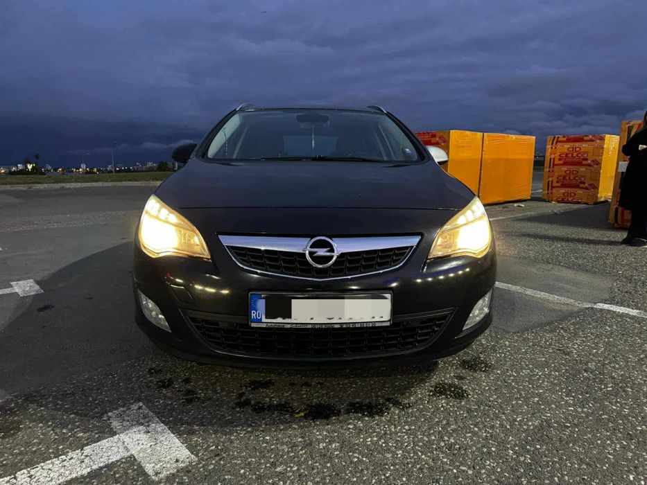 Opel Astra J  1.7 CDTI  2012 Negociabil