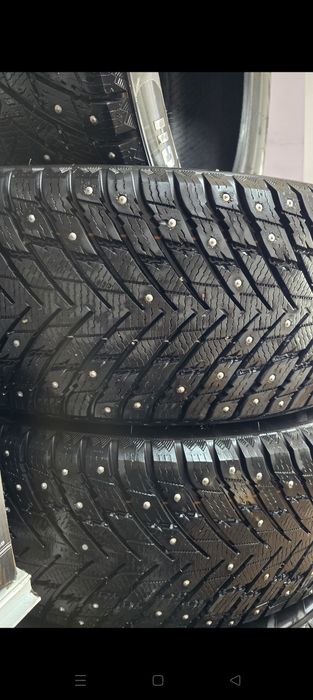 Шины Roadmarch Winter Xpro STUDS 69 в размере 255/55 R20